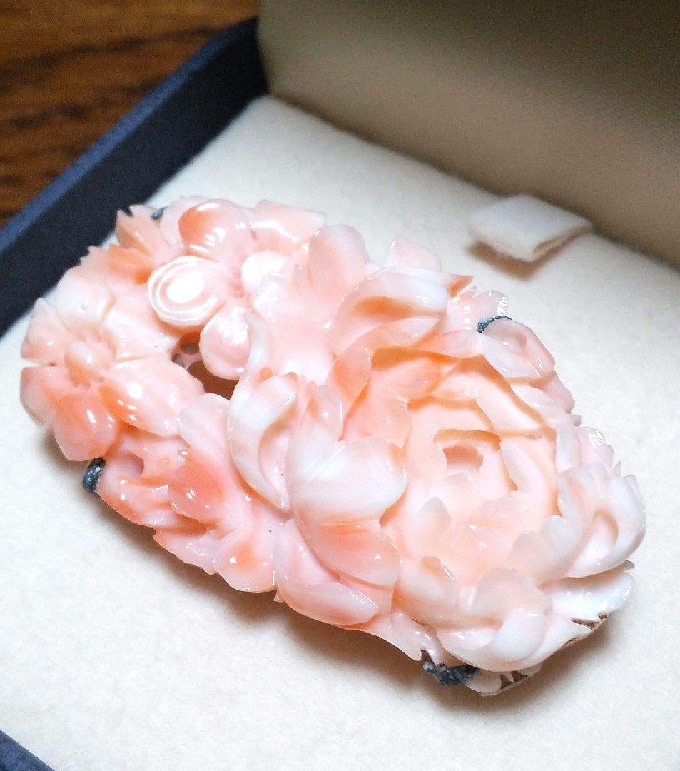 天然珊瑚ブローチ、帯留め
