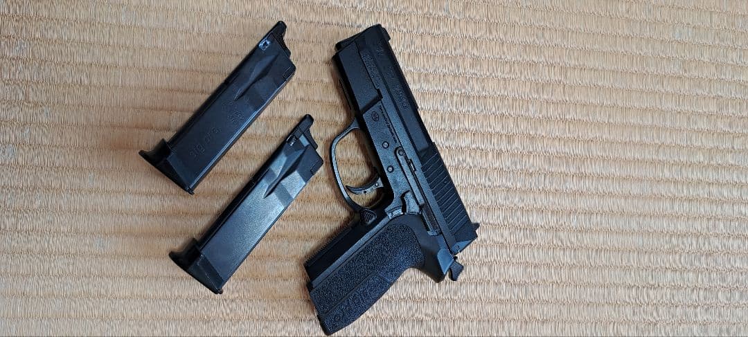 SP2340 ガスガン ブラック 2マガジン付き