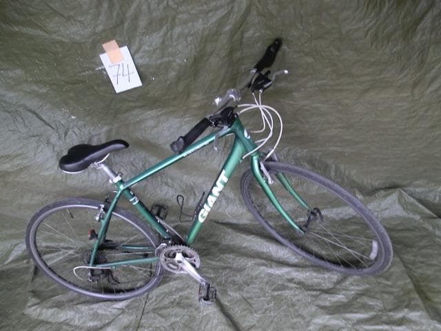 74：GIANT ESCAPE R3　ジャンク　引取限定：埼玉県所沢市