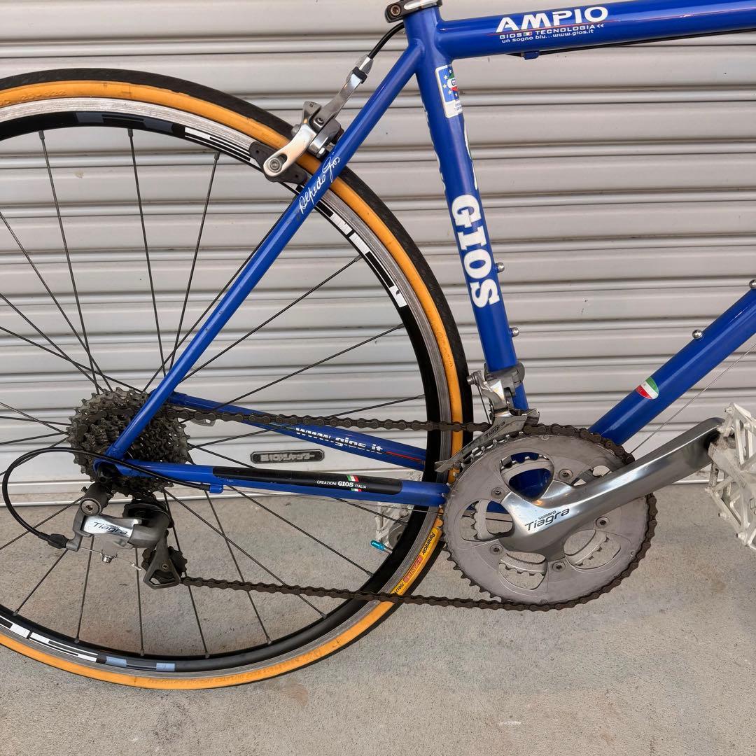 ● 美品 クロスバイク GIOS AMPIO 軽量車体