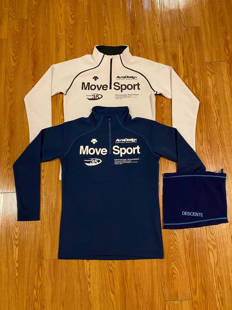 デサント スキーウェア上下 S（グローブ、インナー2枚、ネックウォーマーおまけ）