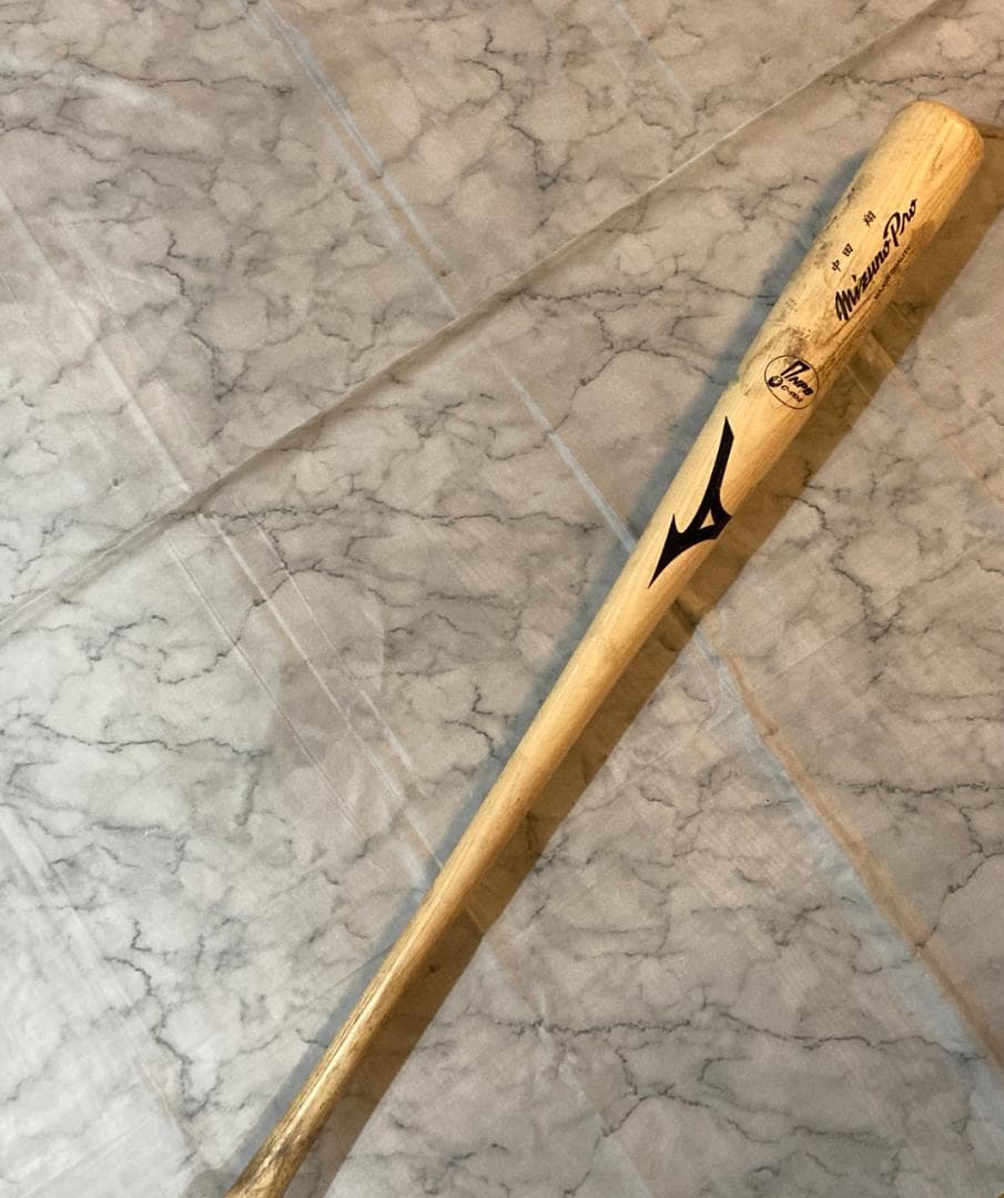 中田翔 実使用バット 直筆サイン入り