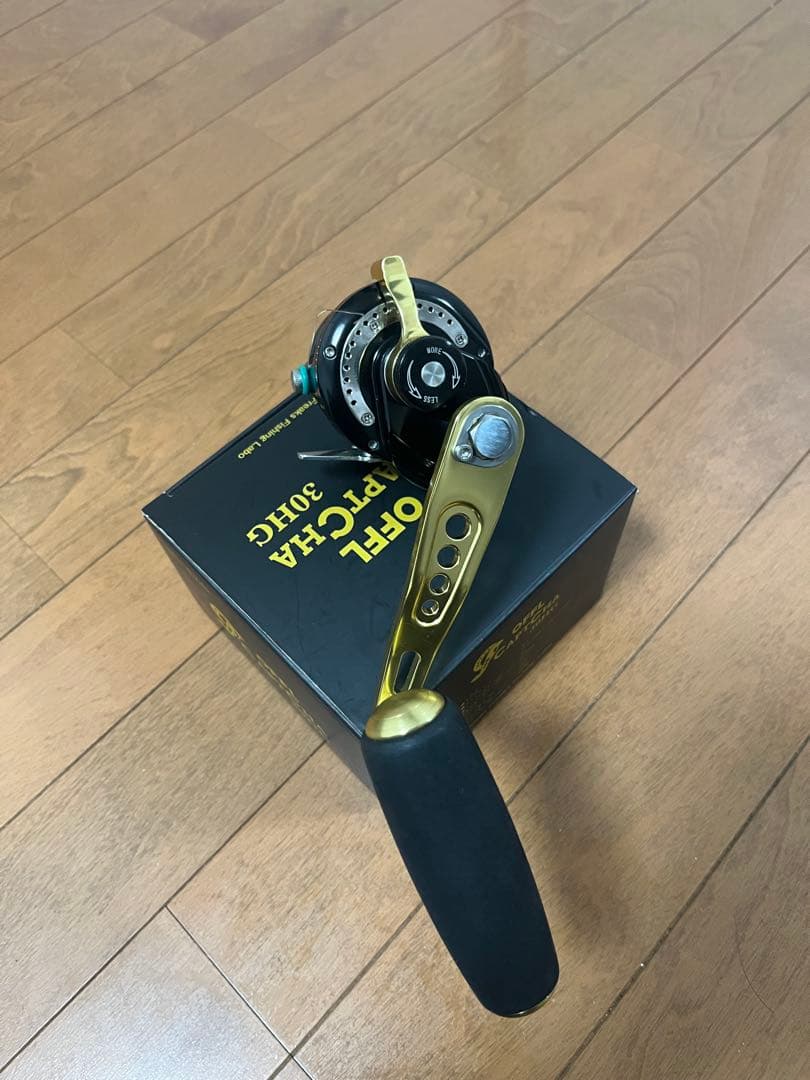 オーシャンフリークスキャプチャ30HG 右 ロングハンドル Tマークハンドルノブ