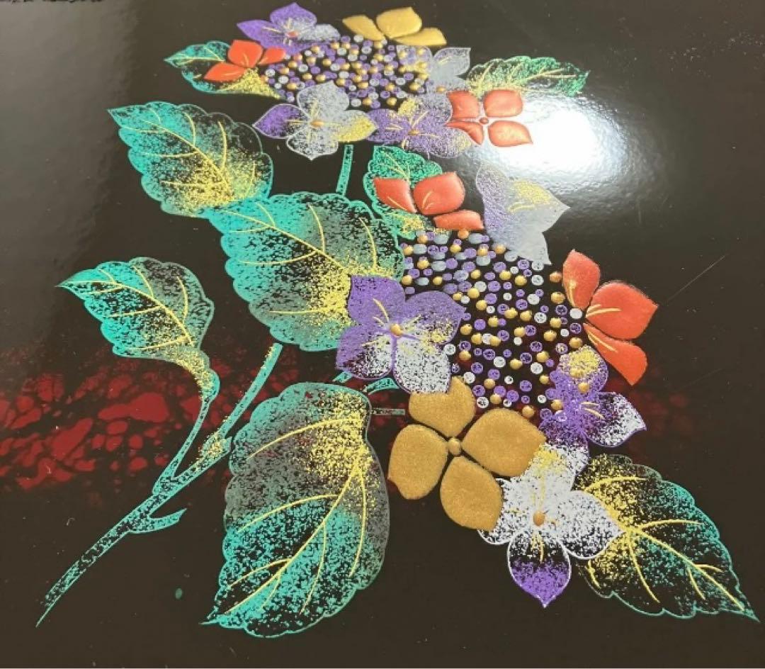 新品　未使用　おぼん　漆塗り　高級　レア　希少価値　匿名発送　送料無料　花柄