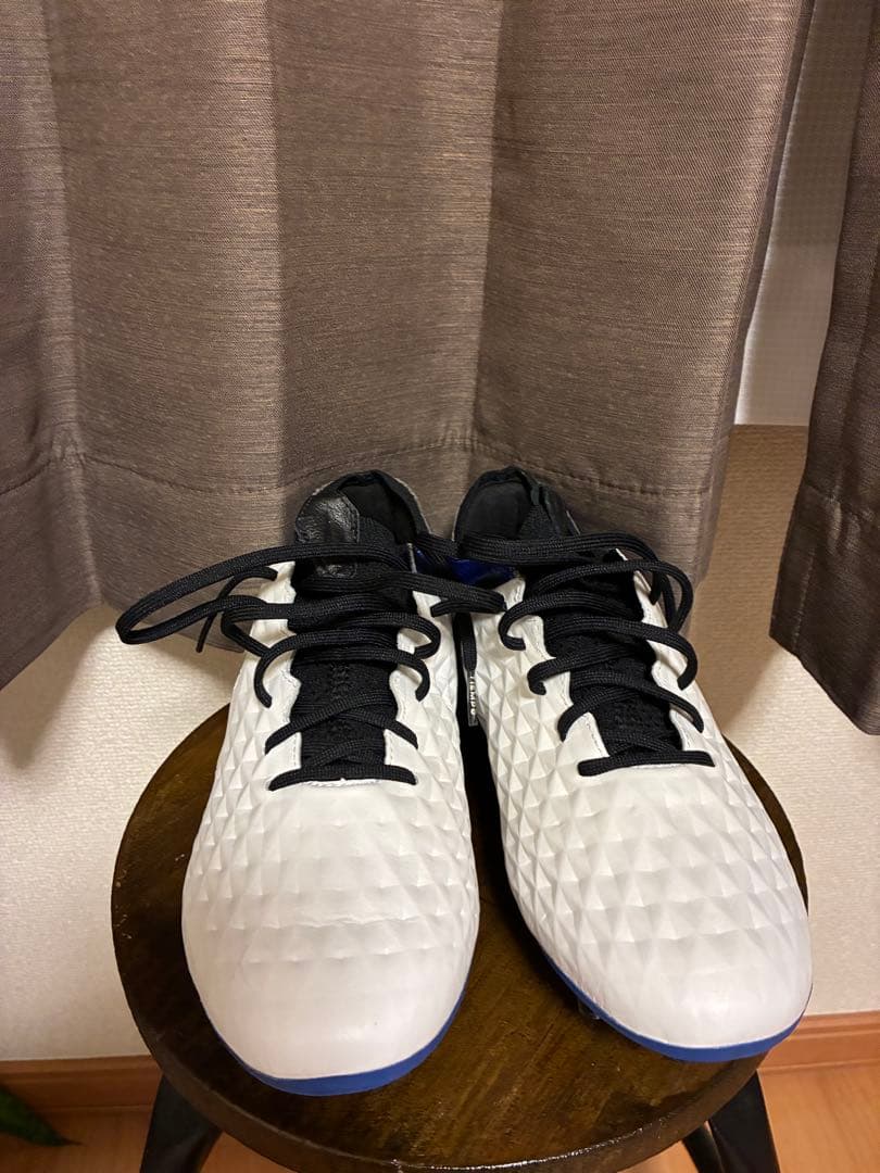 nike ティエンポンレジェンド8 25.5