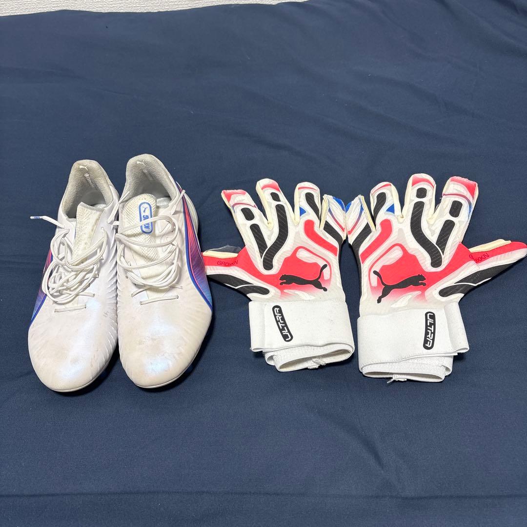 プーマサッカースパイク・グローブセット