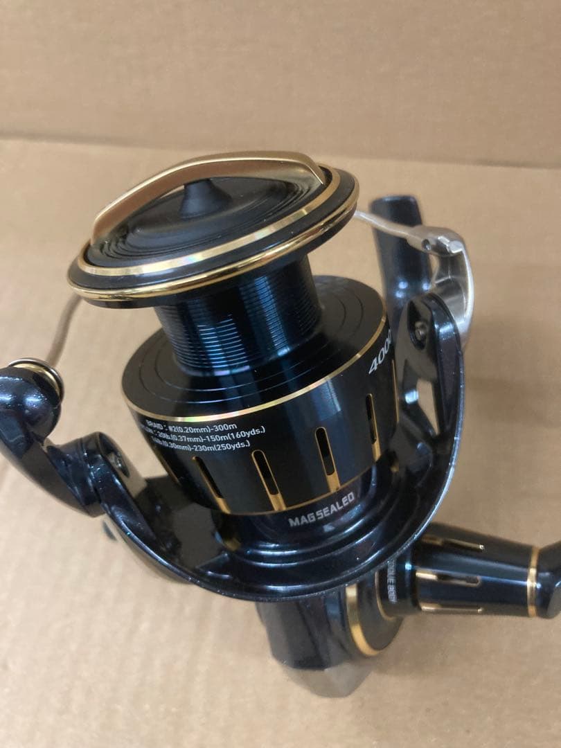 割引中！ステッカー屋さん 専用　23ソルティガ4000H 美品