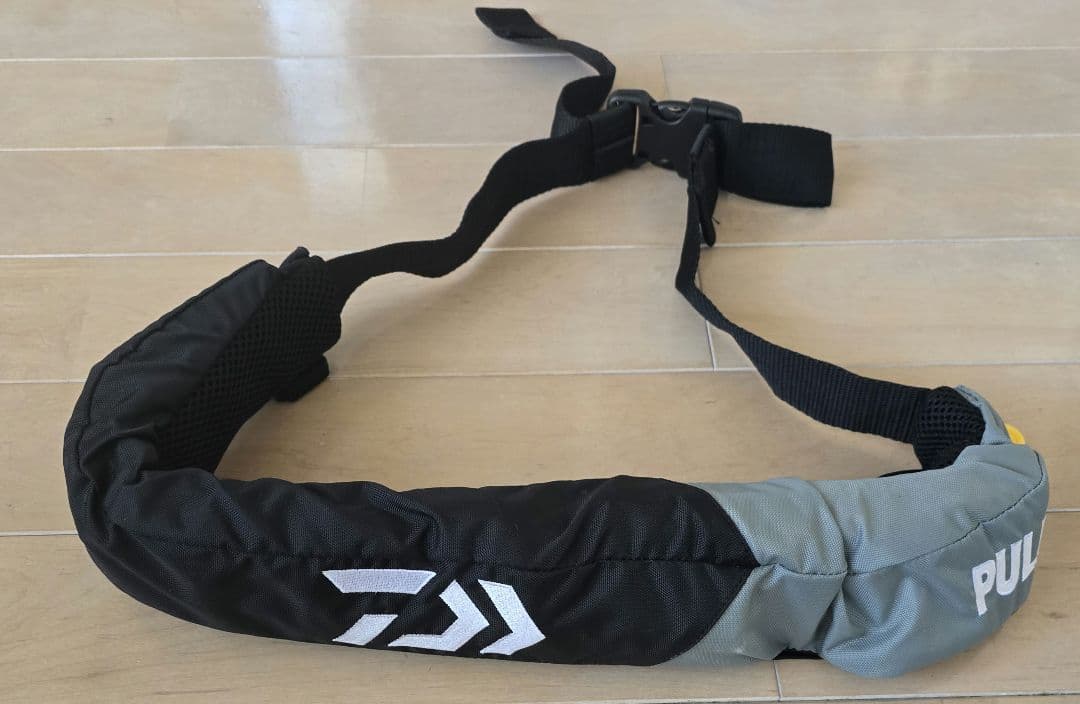 ダイワ　腰巻き　自動膨張　ライフジャケット / DF-2709