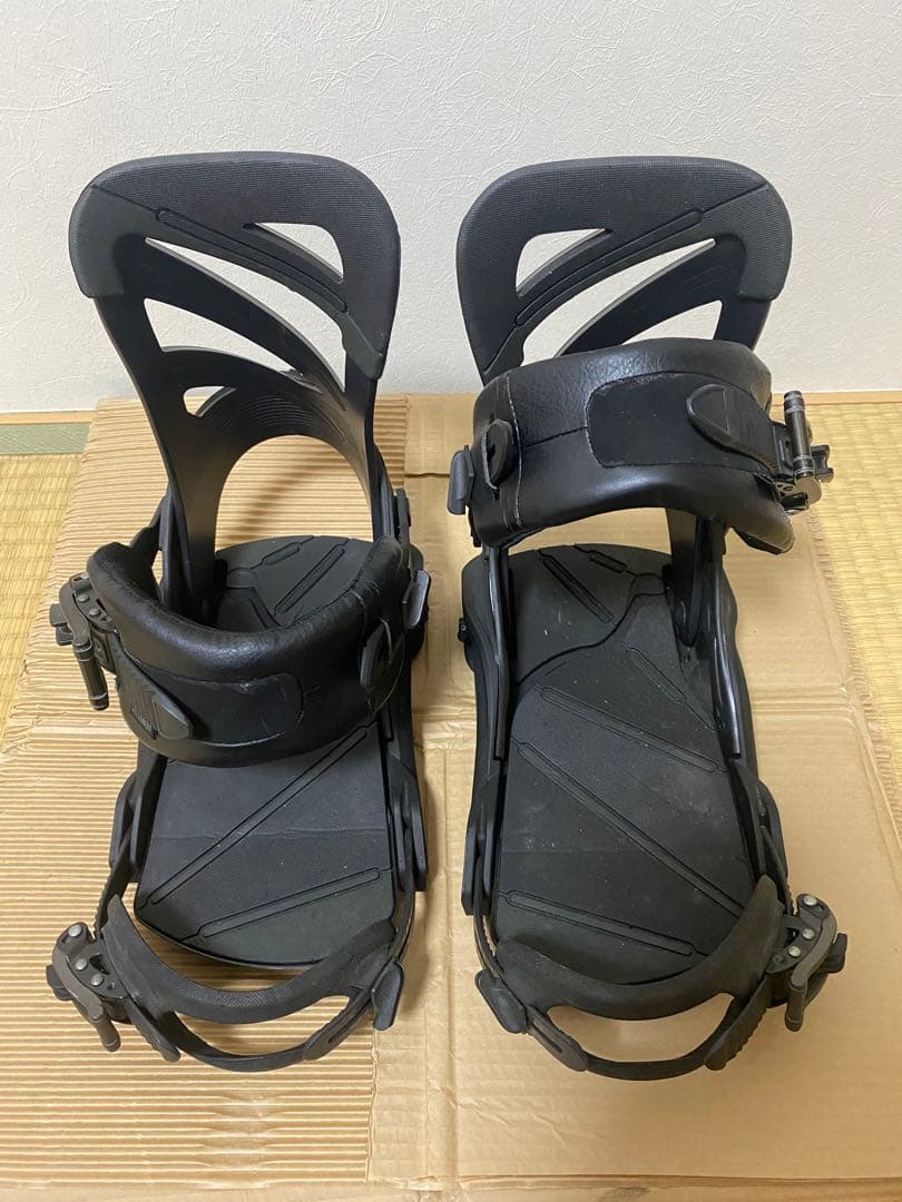 SALOMON サロモン HOLOGRAM ホログラム　ビンディング