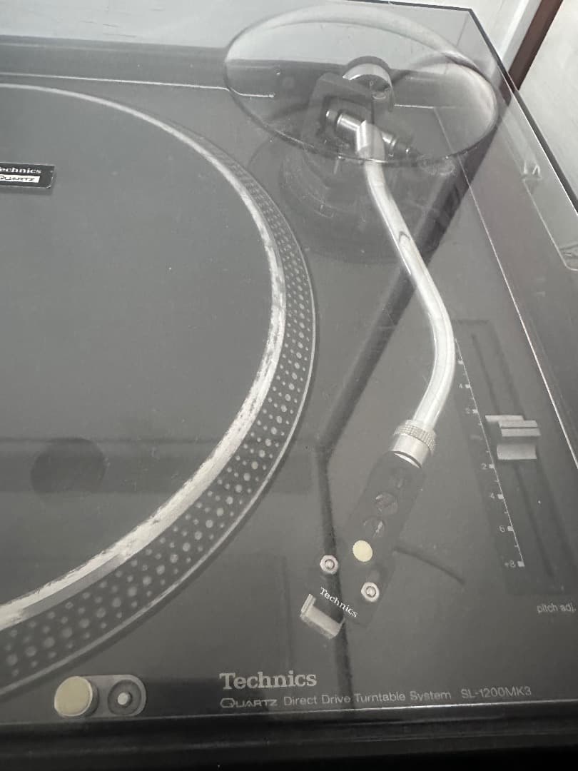 Technics SL-1200MK3ターンテーブル