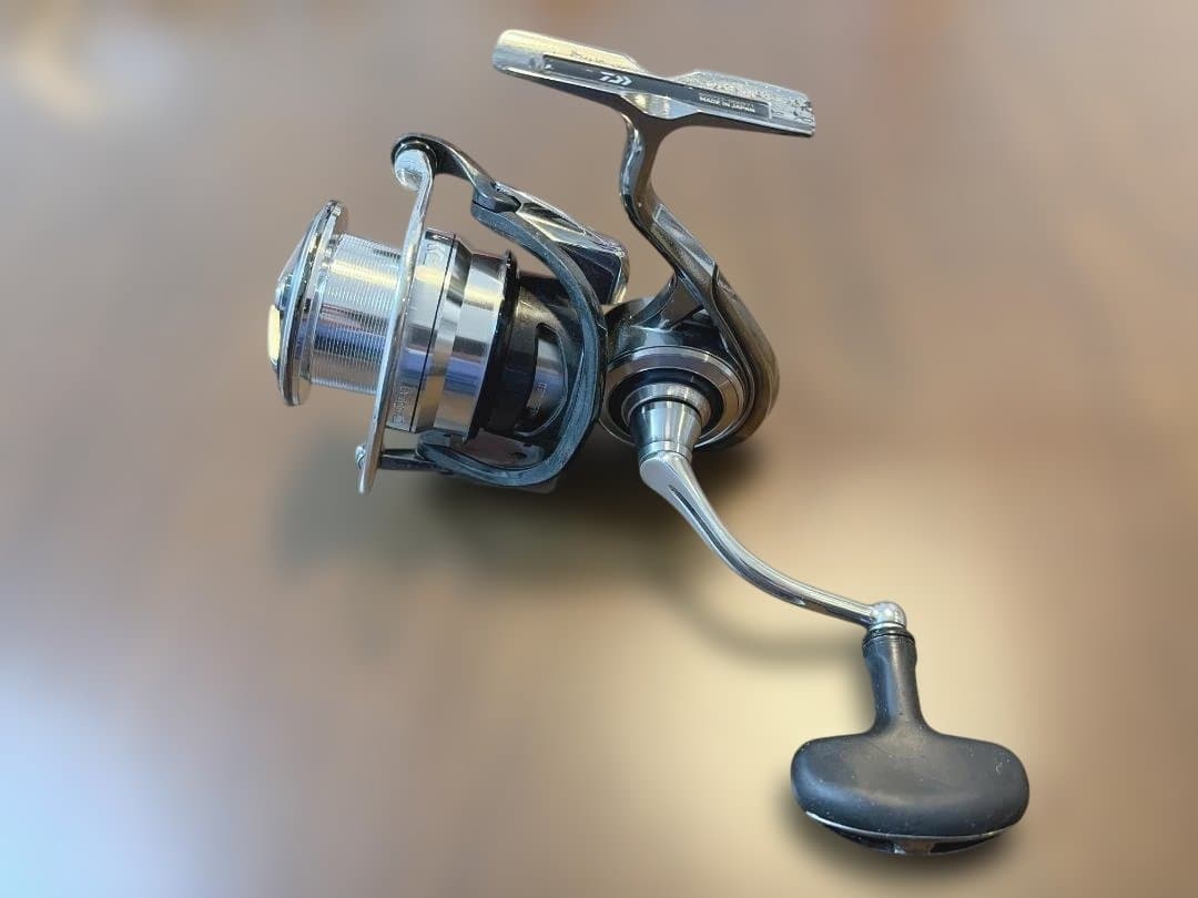 ダイワ 18イグジスト LT4000-C DAIWA 18 EXIST 中古品