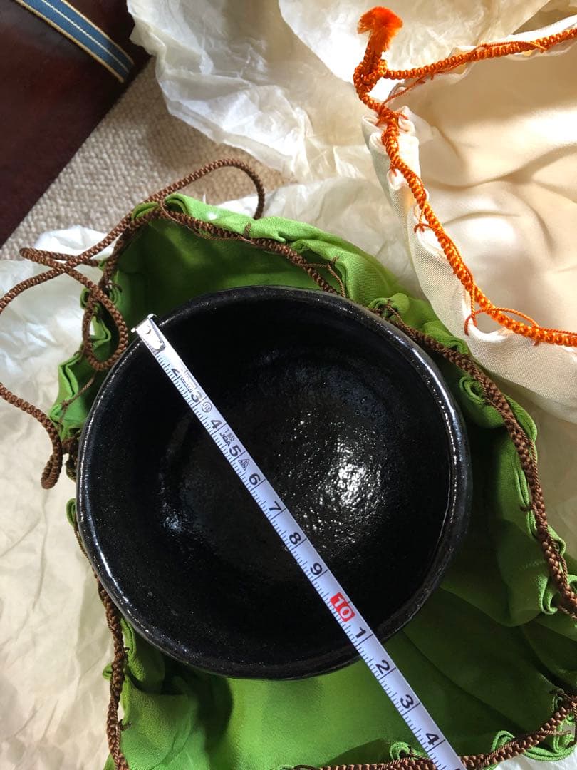 八事窯　中村道年氏作　赤楽　黒楽茶碗　二客　二重箱入　花押