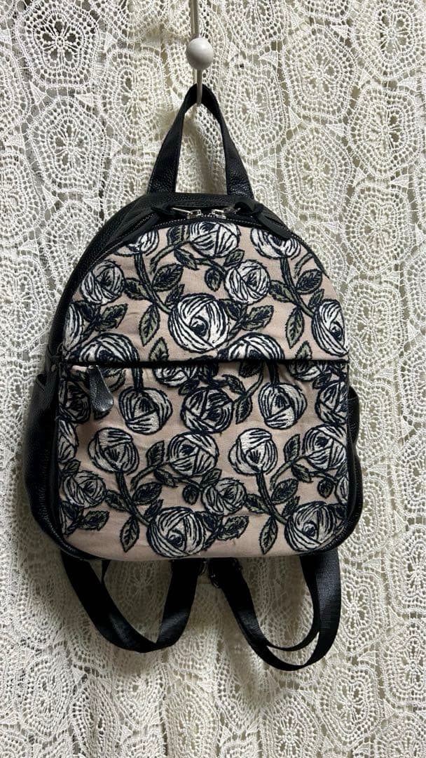 専用　　50909Eミナペルホネンハーフハンドメイド本革リュック rosy