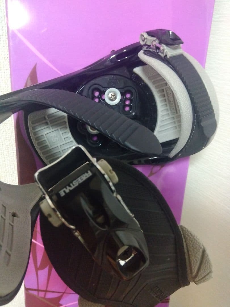 Burton バートン スノーボード 紫 緑 Freestyle ビンディング