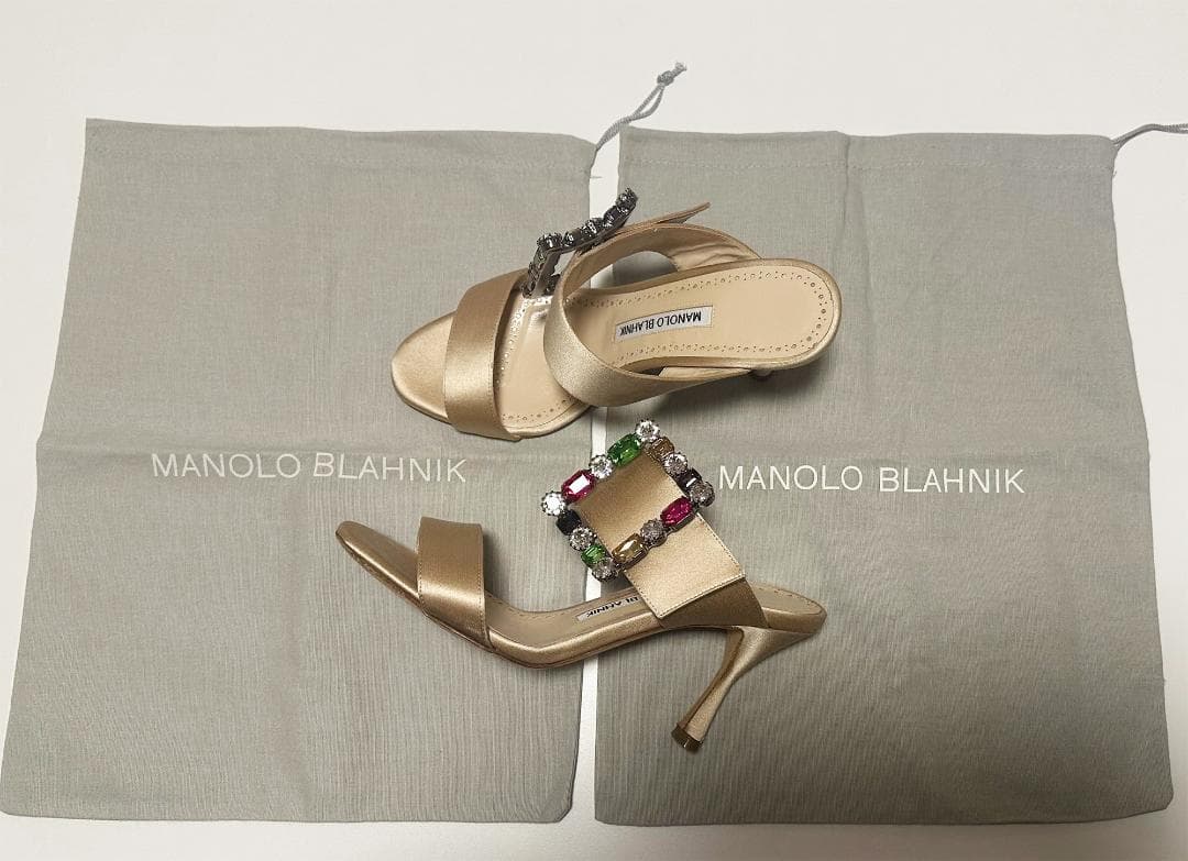 Manolo Blahnik ヌードベージュ サテン ビジューサンダル 35.5