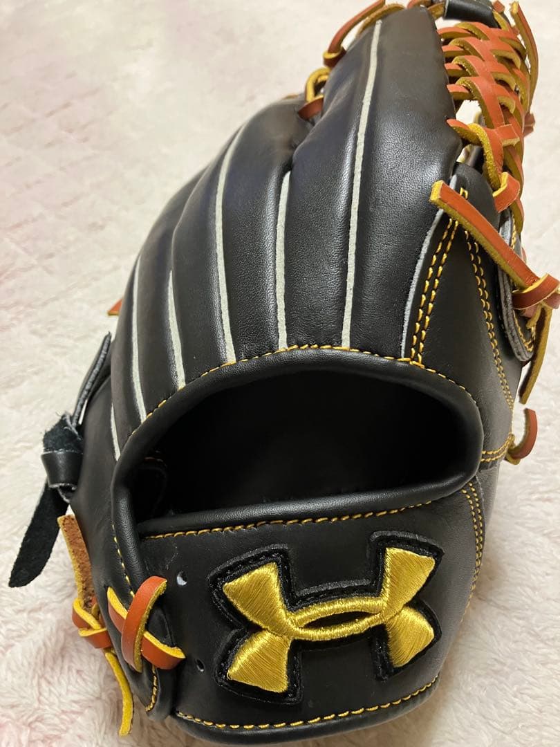Under Armour 軟式グローブ ブラック