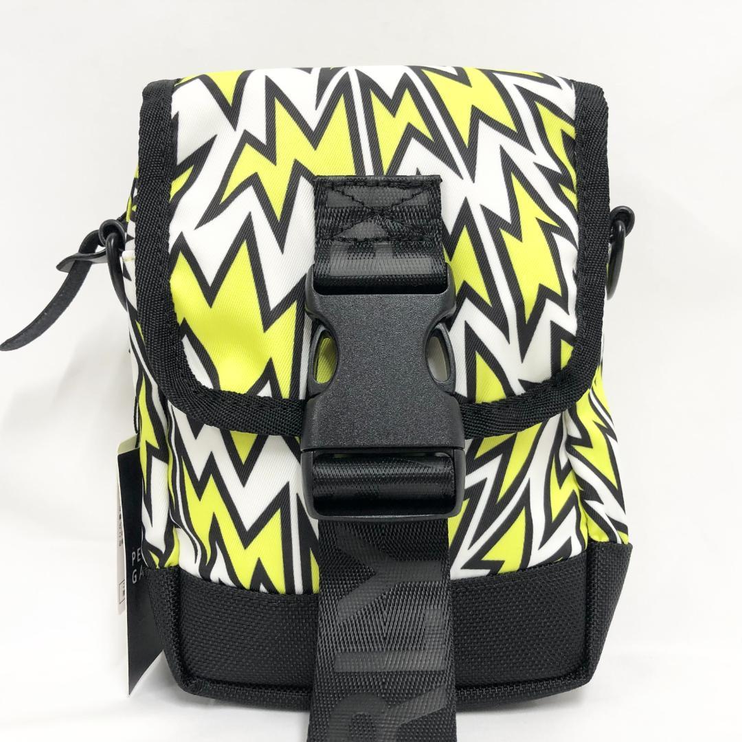 ○★新品未使用　PEARLY GATES　ハードエレキ柄　マルチポーチ　イエロー