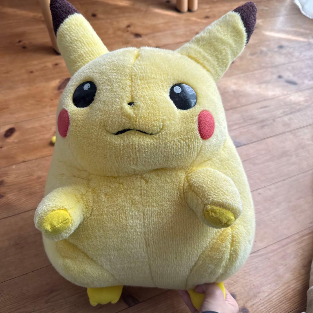 初期　ピカチュウ ぬいぐるみ　等身大　TOMY