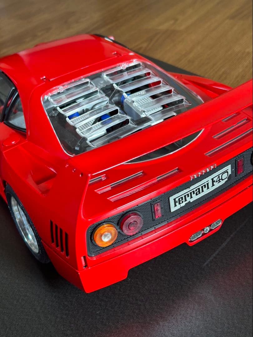 ポケール 1/8 フェラーリF40