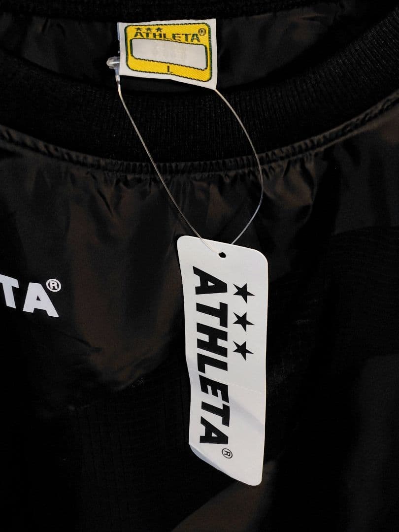 同品2枚セットATHLETA ピステ・ウィンドブレーカー ブラック 新品タグ付き