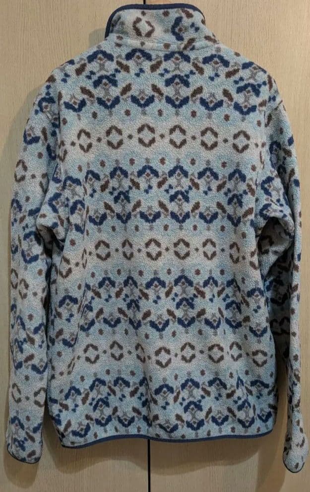 ぴ*ざ様 【L】patagonia フリース スナップT 柄　スノー