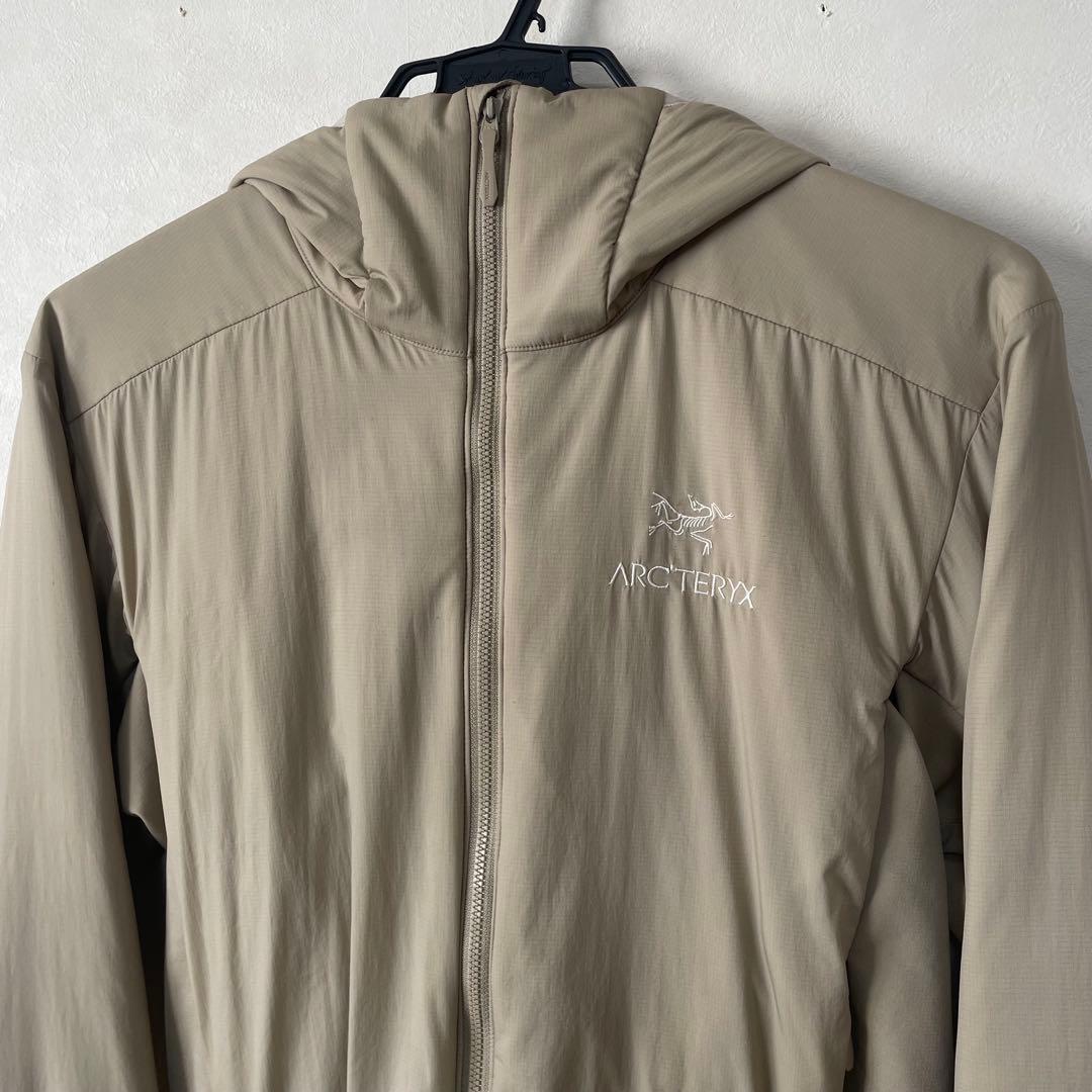 希少カラーARC'TERYX アトモフーディーベージュS