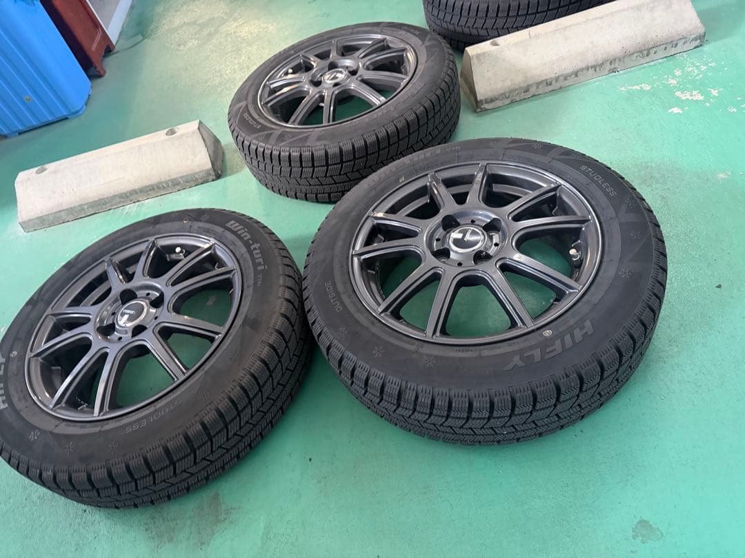 スタッドレスタイヤ+ホイール4本セットEMBELY HIFLY