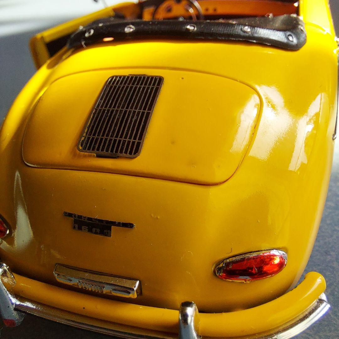 ポルシェ 356 イエロー オープンカー