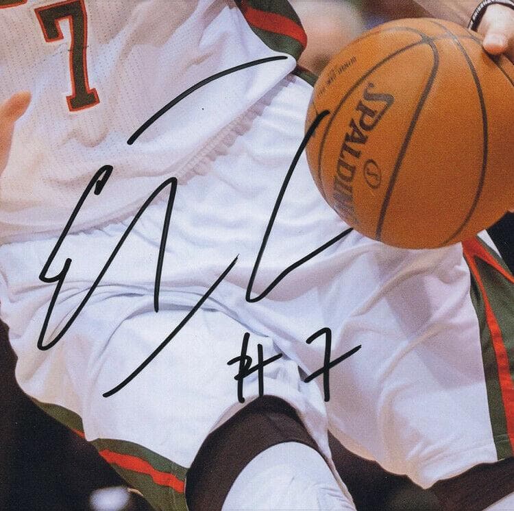 直筆サイン入り写真 エルサン・イルヤソバ  ミルウォーキーバックス SA鑑定済