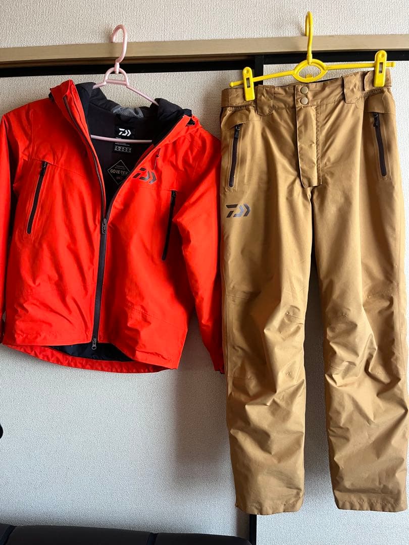 【値下】ダイワ ゴアテックス 防寒スーツ 上下セット WM