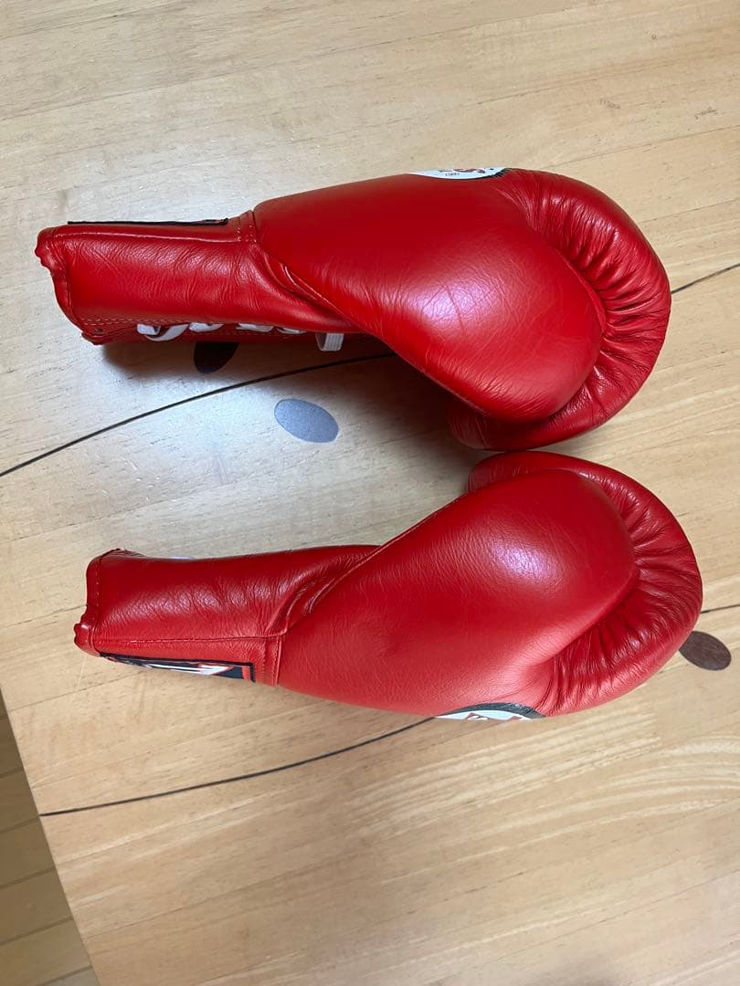 ツインズ ボクシンググローブ8ozヒモタイプ(ゴムに変更してます)