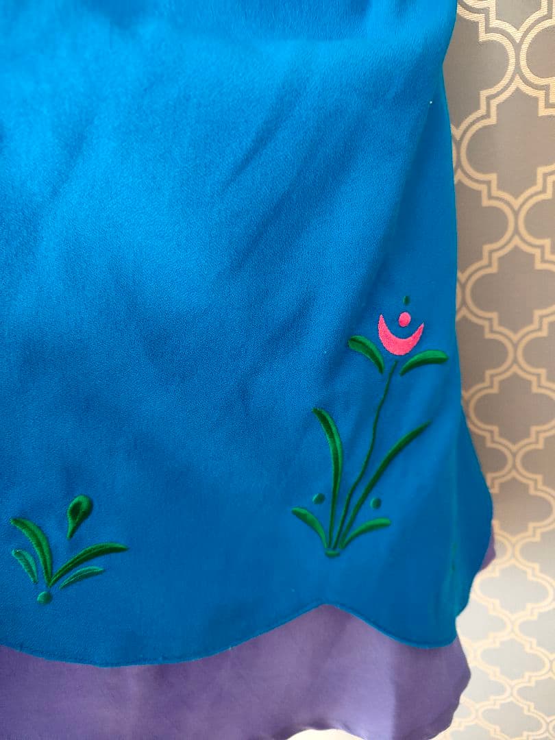 【ディズニー公式】ビビディ・バビディブティック、廃盤 アナ雪、アナ衣装、ドレス、