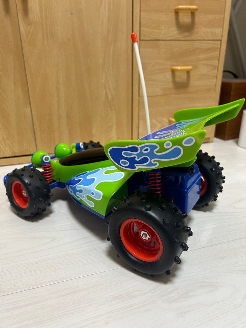トイストーリーコレクションRC ラジコンカー (水しぶき模様)取扱説明