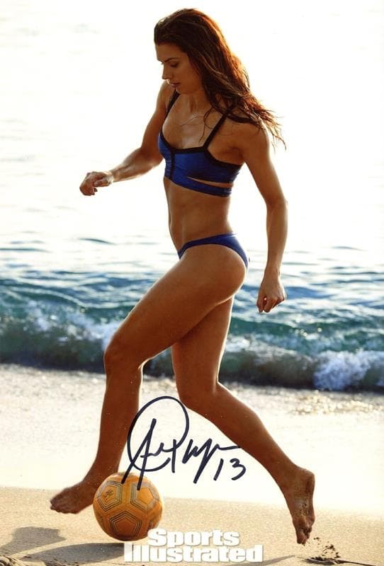 アメリカ女子サッカー代表　アレックス・モーガン 　直筆サイン入りフォト