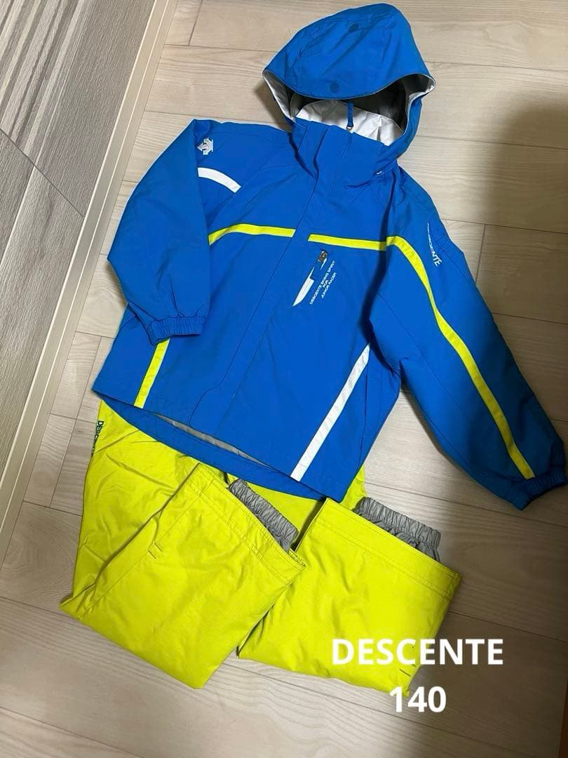 DESCENTE キッズスキーウェア上下セット 140 クリーニング済み