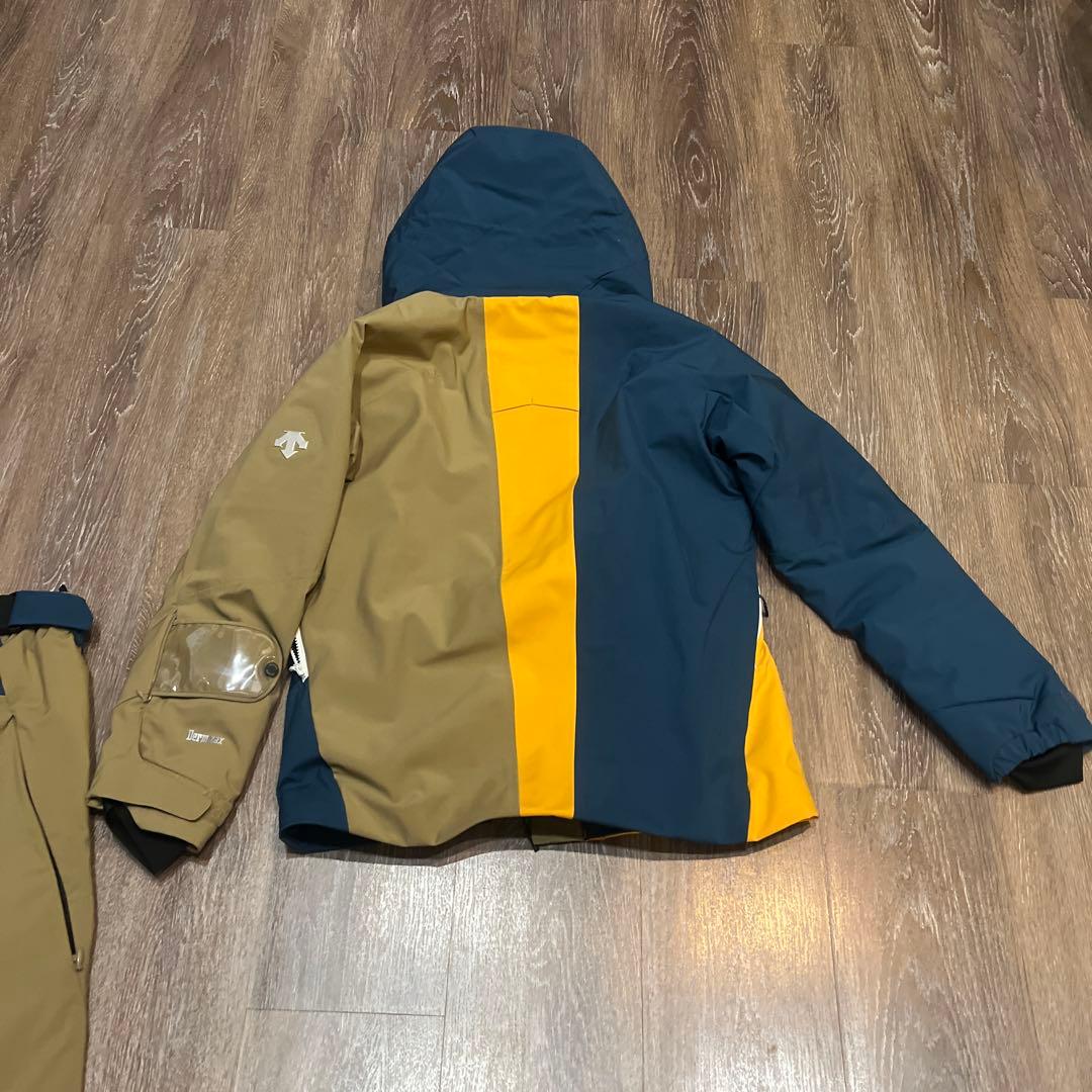 デサント セットアップ　上下　スキーウェア　L男性　メンズ　sio