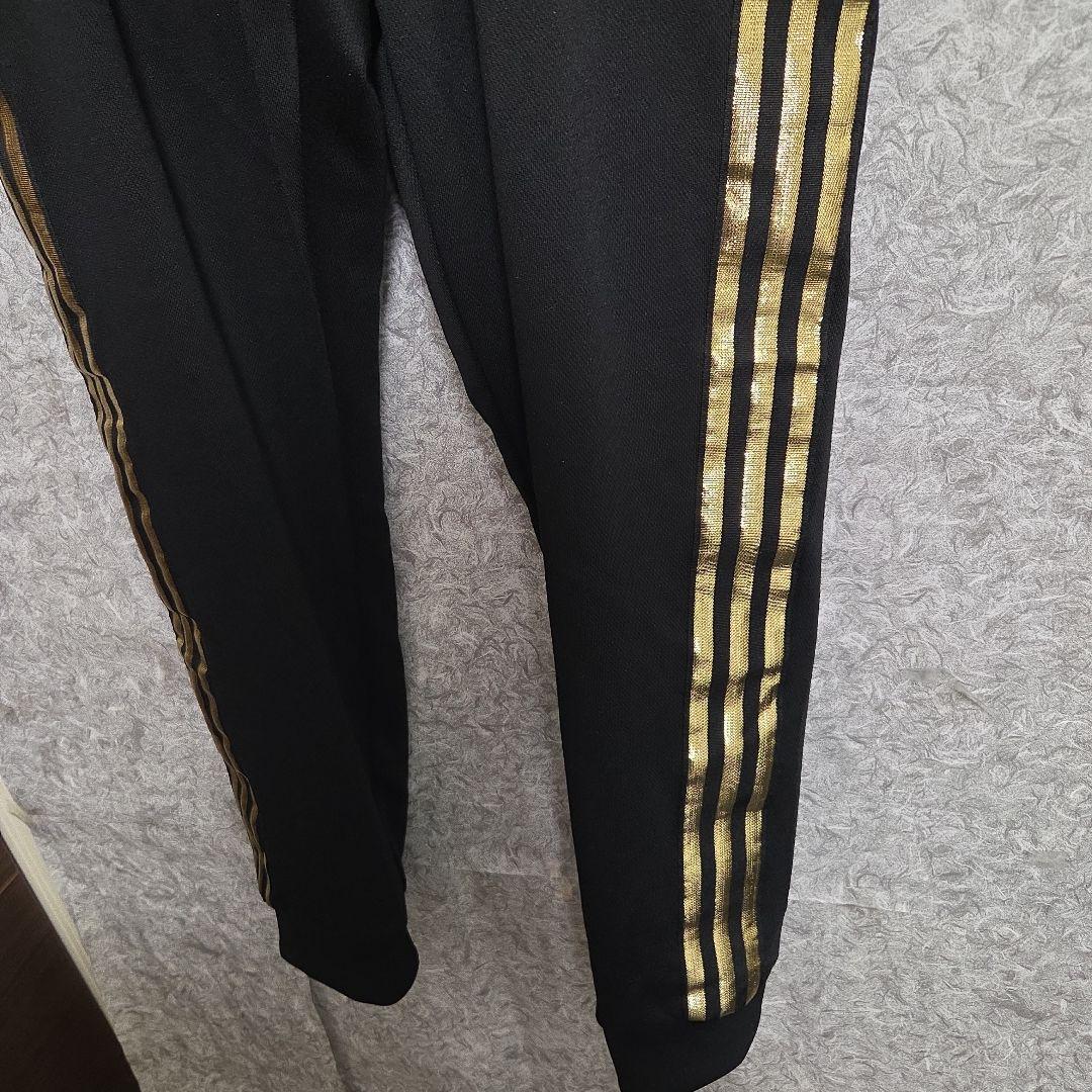 adidas ジャージ　50周年　セットアップ　ゴールド　黒　金　ジャケット