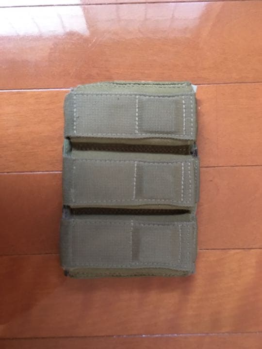 TAG トリプルピストルマグポーチ マルチカム 実物