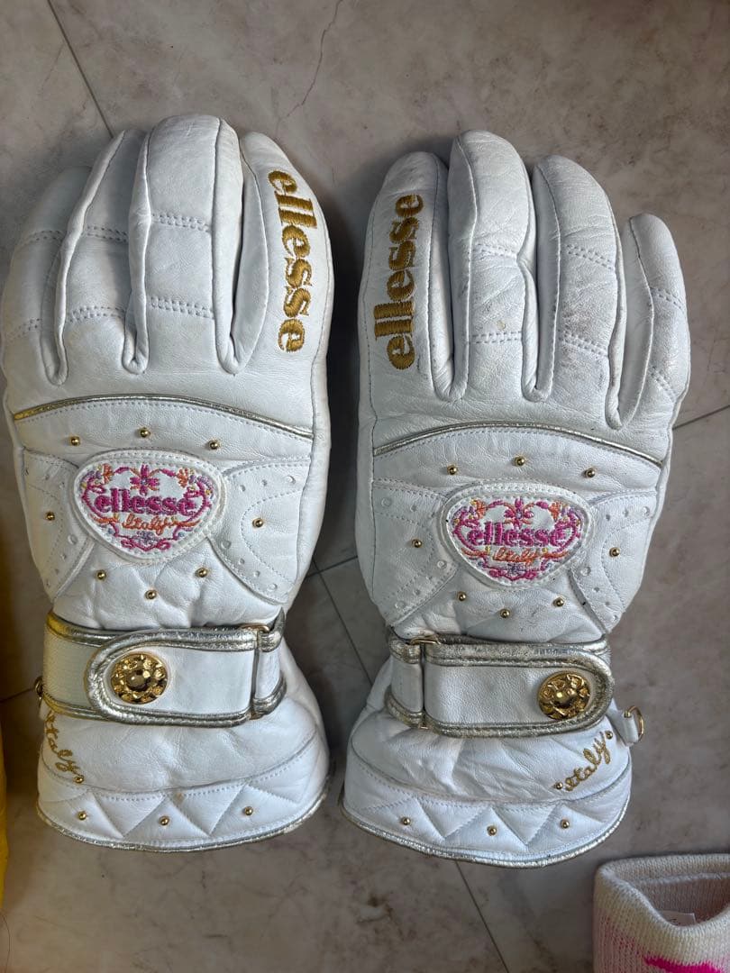 美品　エレッセ　Ellesse スキーウェア　レディース　スノーボード