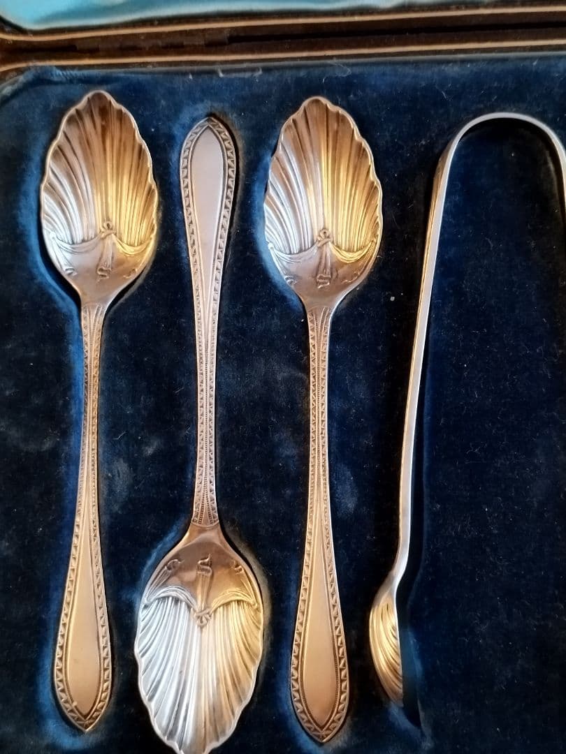 英国アンティーク　純銀製スプーンセット 6本+トング