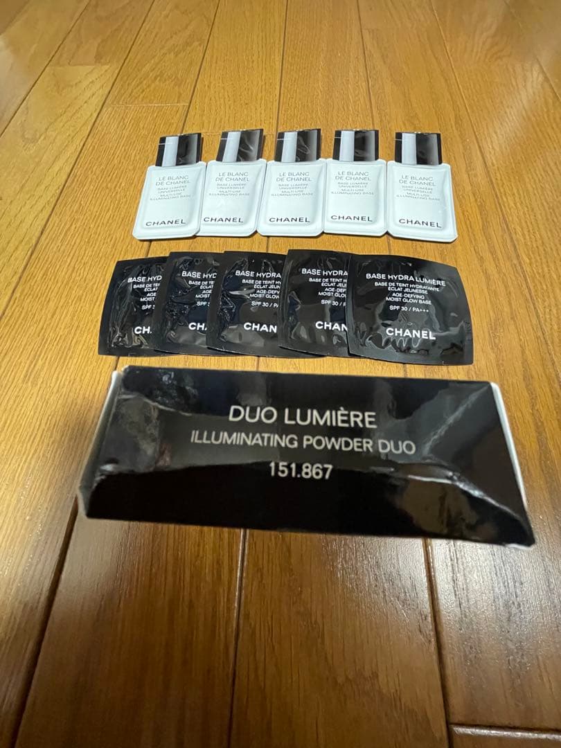 新品限定品　シャネル デュオ プードゥル ルミエール　ハイライトフェイスパウダー