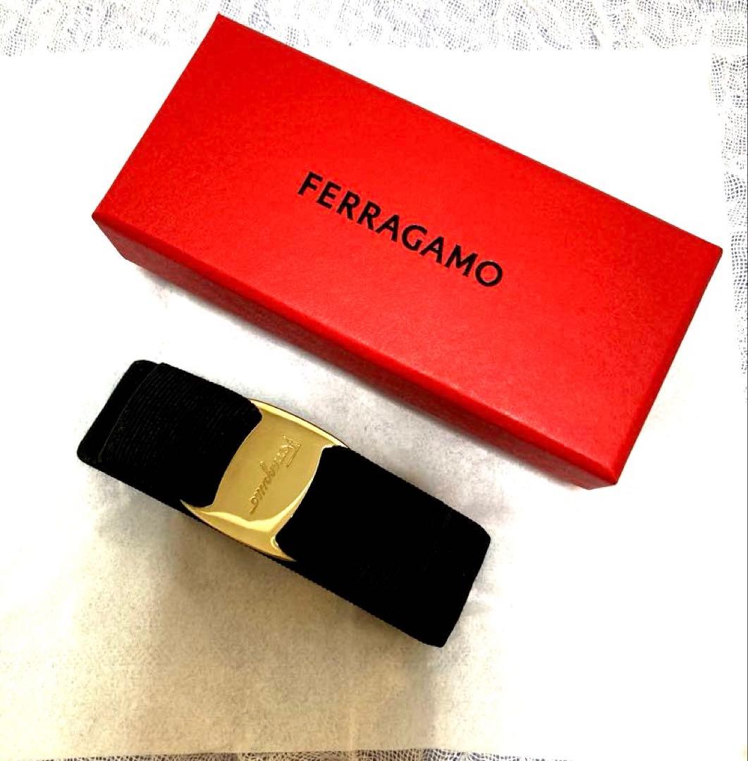 フェラガモ　バレッタ ヴァラ リボン ヘアアクセ ブラック ゴールド