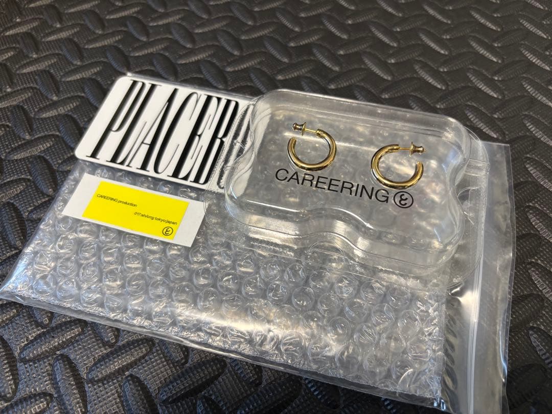 CAREERING PLACEBO 501（YW）