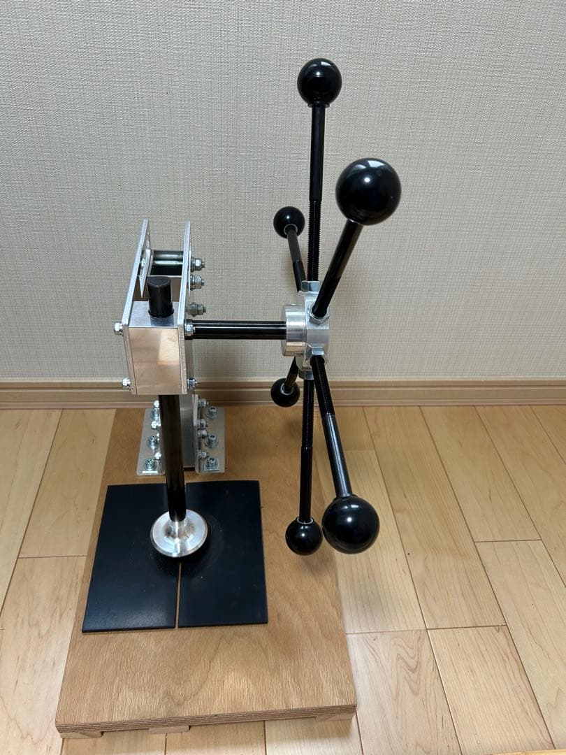 Ashtaka氏作製のプレス機　type20s