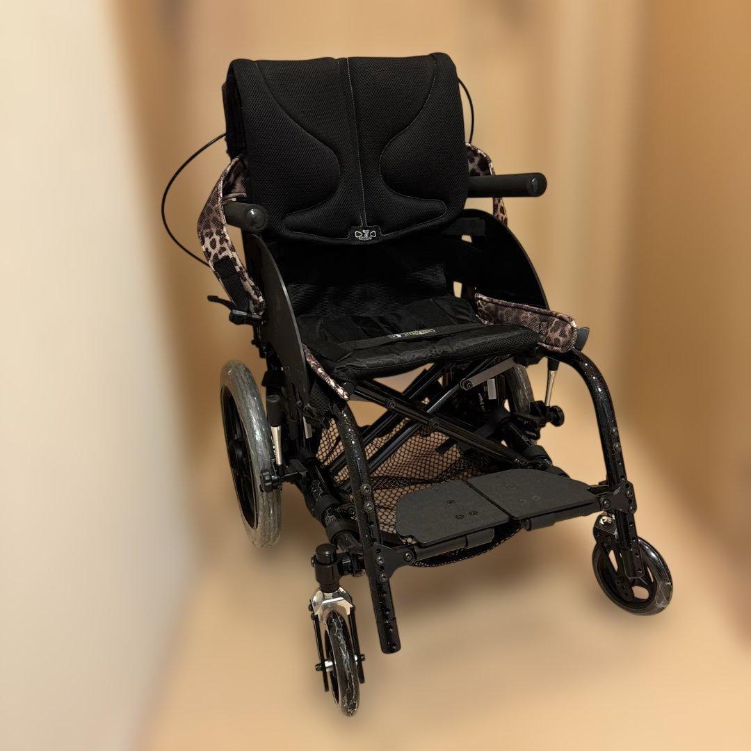 新品未使用　子供用車椅子　ミニネオ