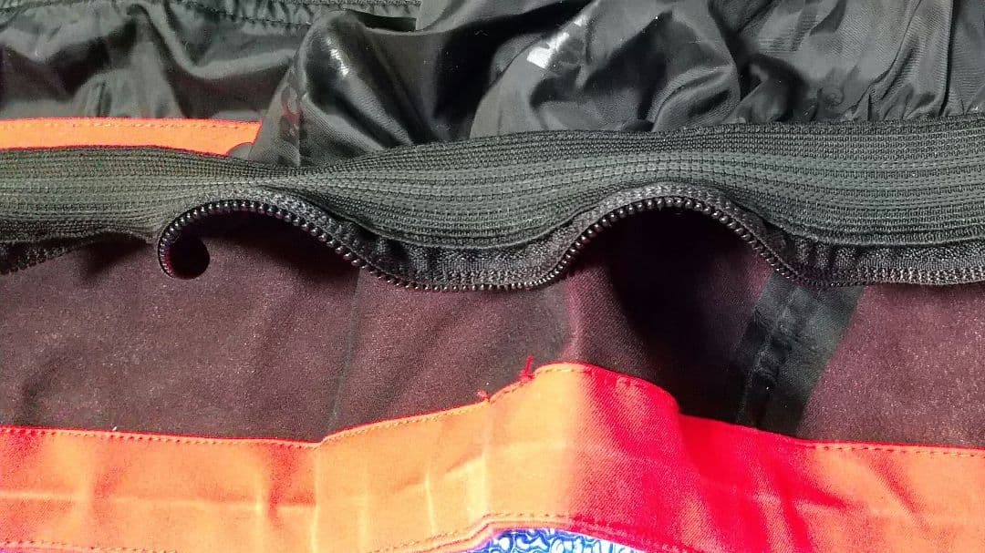 マウンテンロックスター　ハルマキジャケット　Mサイズ