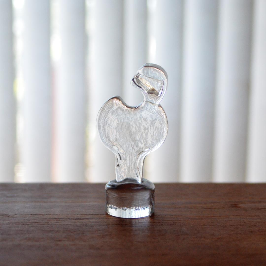 エリックホグランのガラスの鳥の置物