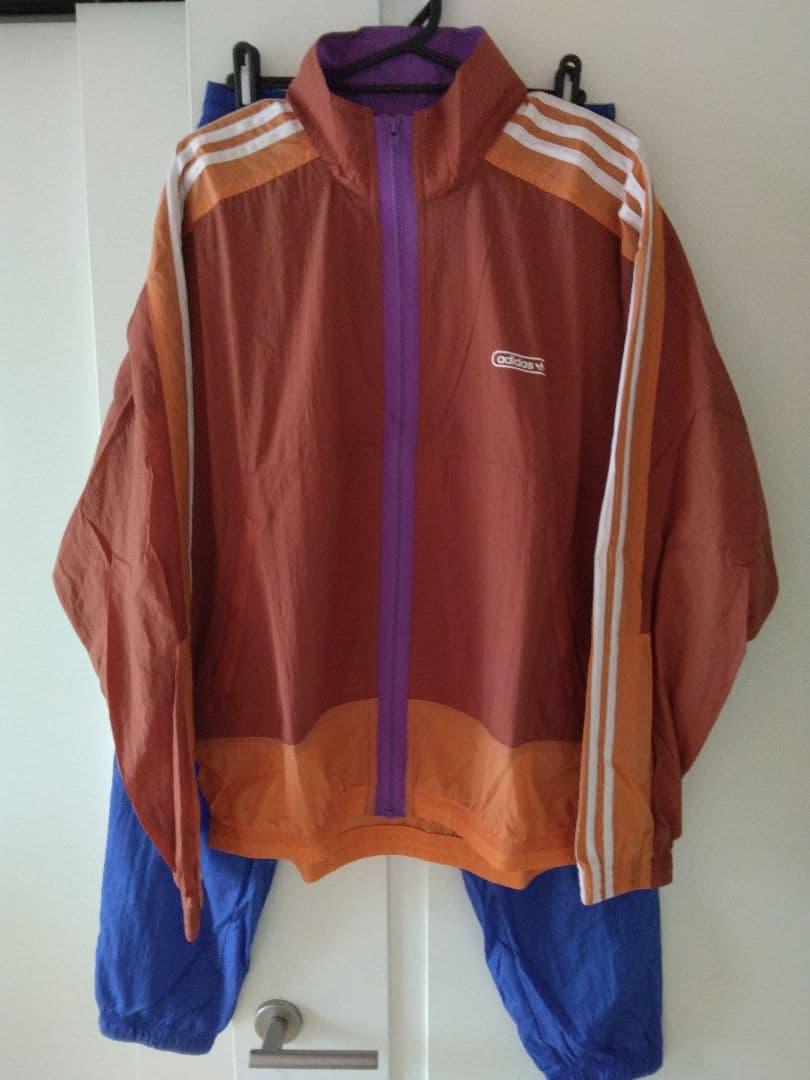 新品未使用　アディダス　メンズ　シャカシャカ　上下　Mサイズ　オリジナルス