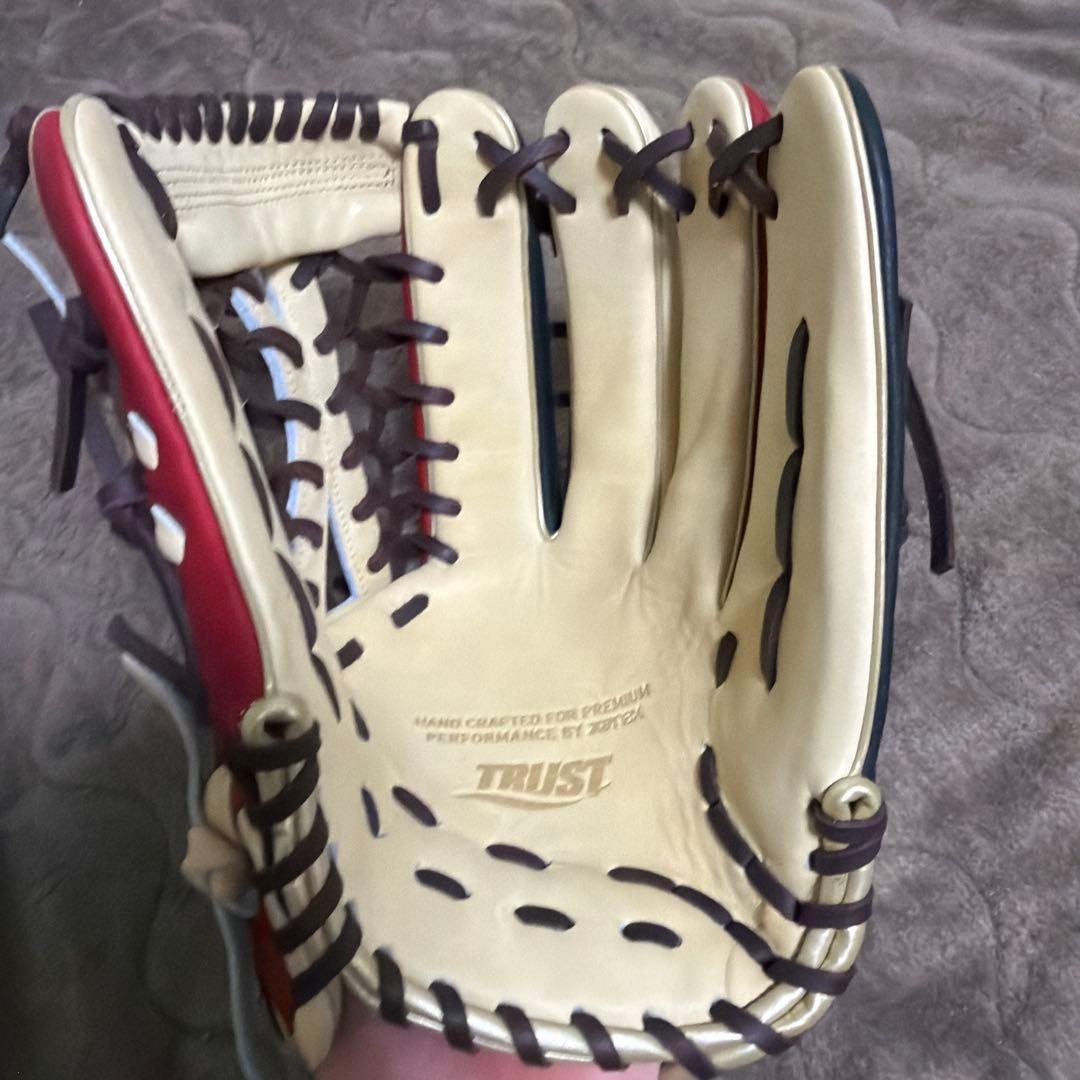 定価3万‼️ 値下げ⭕️ 軟式グローブ