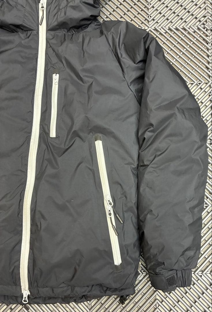 バスブリゲード×ナンガ！オーロラダウンジャケット 760！防水！ブラック&グレー